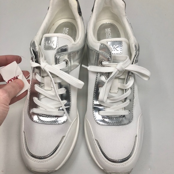 Michael Kors White/Silver Sneakers NWT - Picture 5 of 8